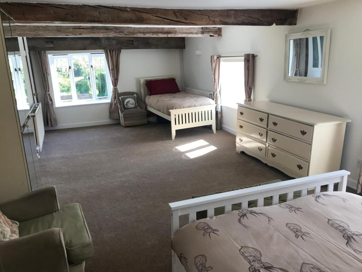 Old Mill House Bed And Breakfast, Guest House 多切斯特 外观 照片