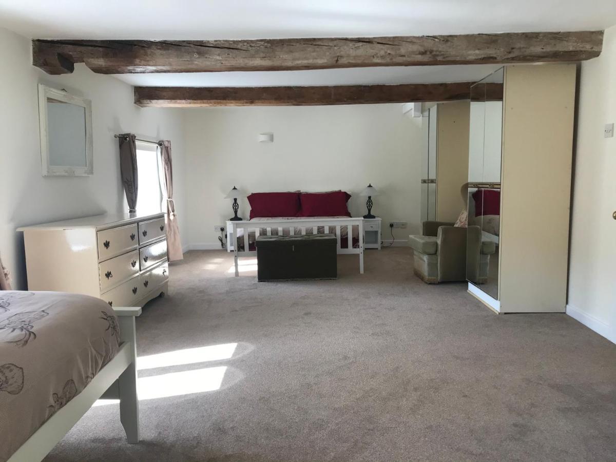 Old Mill House Bed And Breakfast, Guest House 多切斯特 外观 照片